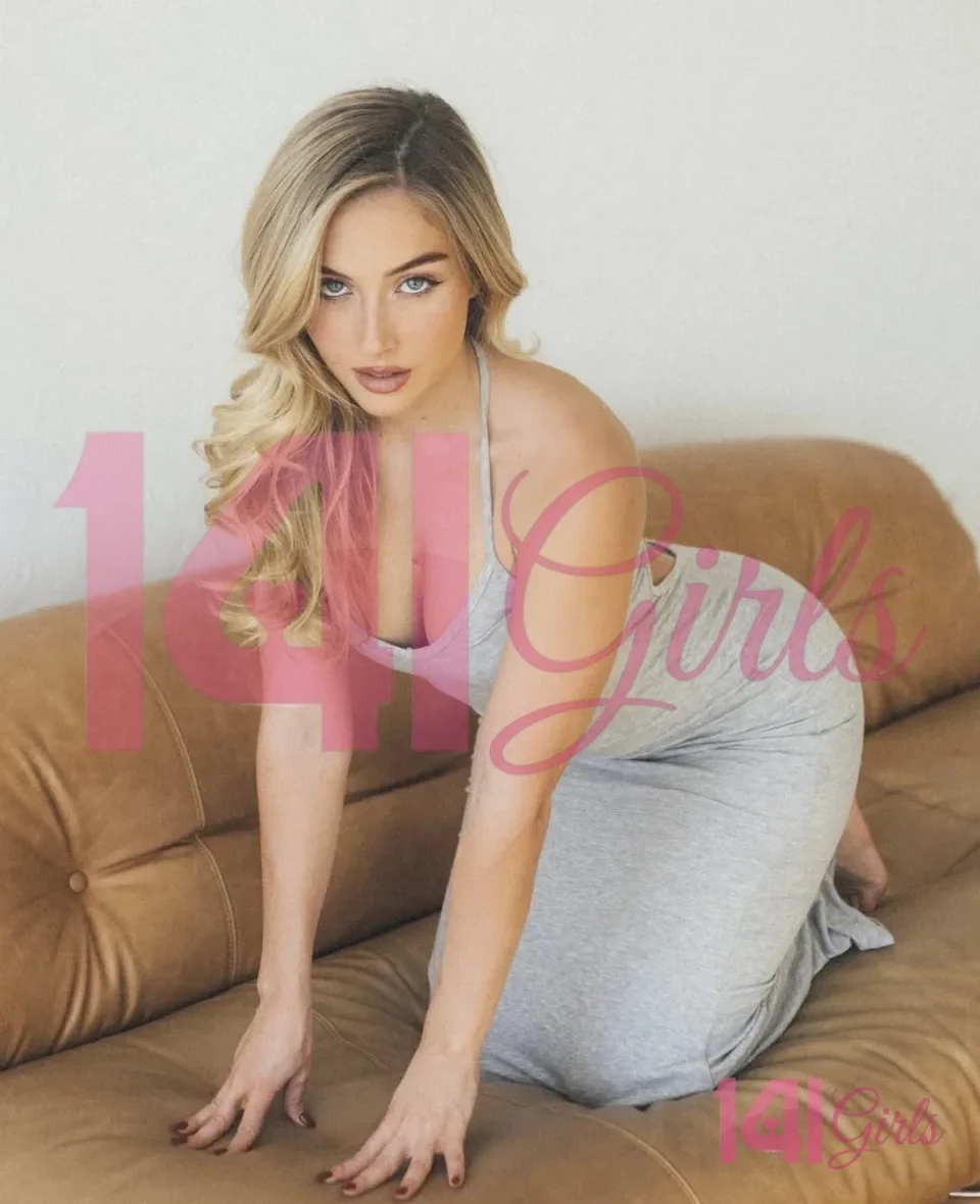 Alessandra photo 6 in Hong Kong: 22 years old, european, slim, blonde hair, 170 cm, 55 kg, B bust