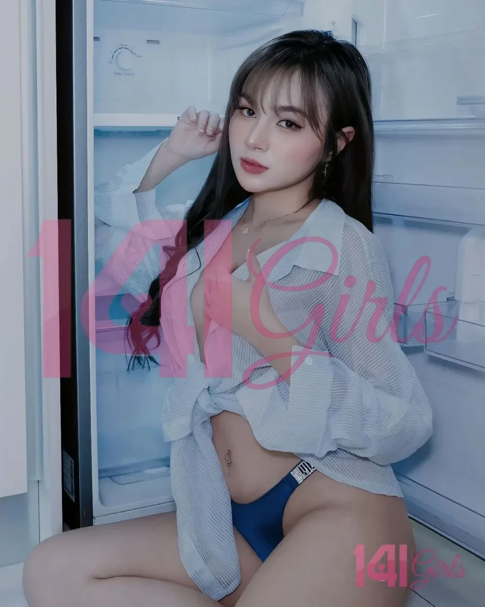 Alison photo 8 in Hong Kong: 26 years old, slim, black hair, 167 cm, 48 kg, C bust