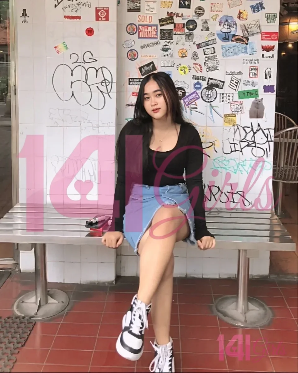 安柏 照片 6 - 香港，22 歲，亞洲, 纖瘦, 黑髮, 162 厘米, 54 公斤, 胸圍 C