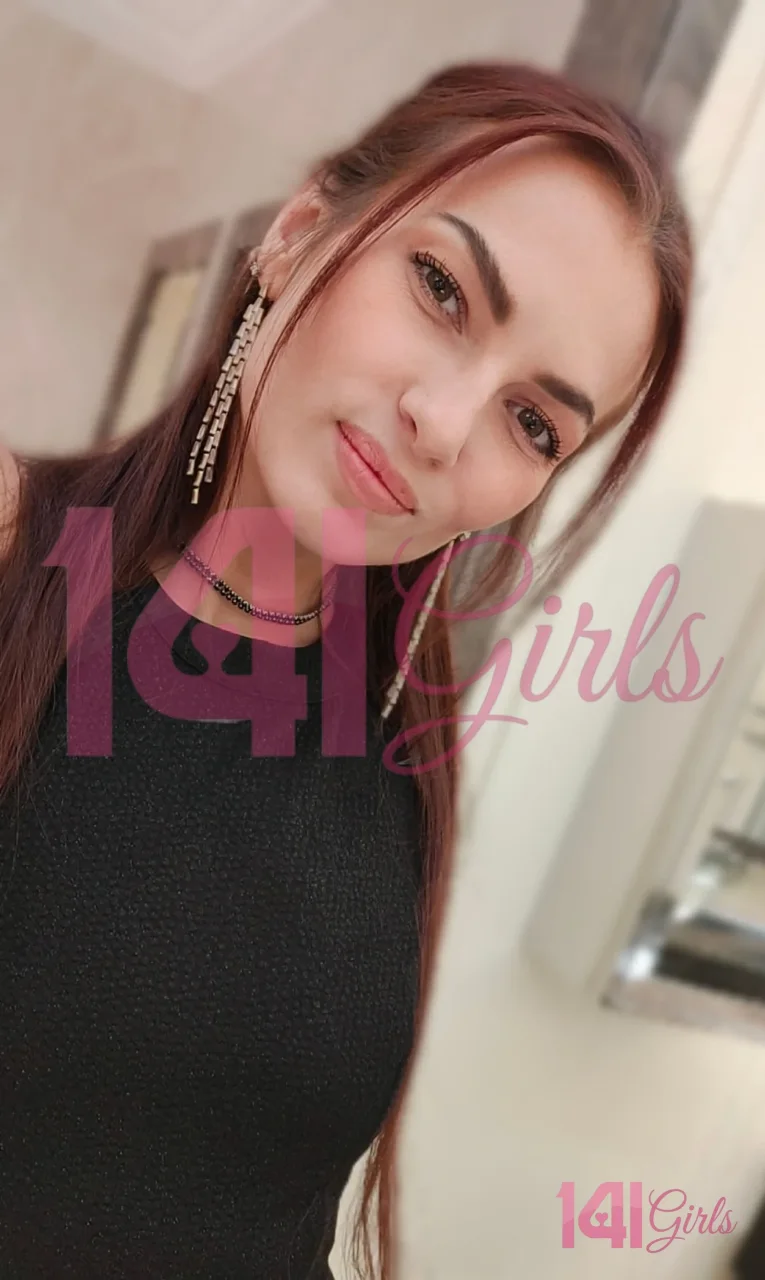 雅美莉 照片 9 - 香港，20 歲，歐洲, 纖瘦, 啡髮, 168 厘米, 53 公斤, 胸圍 A