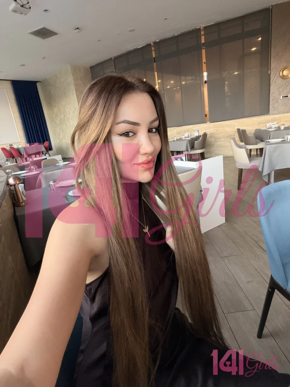 Angel photo 2 in Hong Kong: 25 years old, arab, regular, brown hair, 165 cm, 56 kg, A bust
