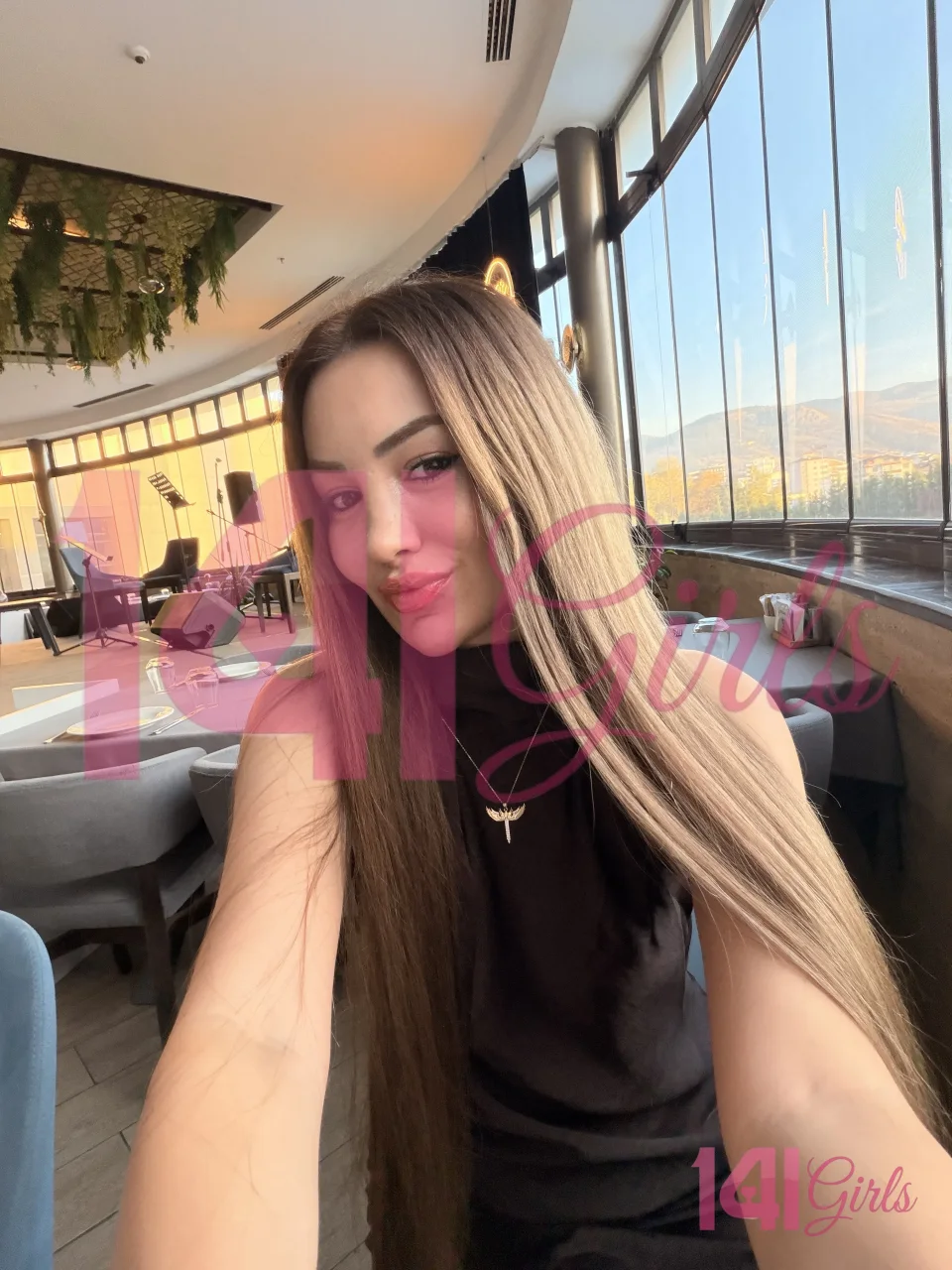 Angel photo 3 in Hong Kong: 25 years old, arab, regular, brown hair, 165 cm, 56 kg, A bust