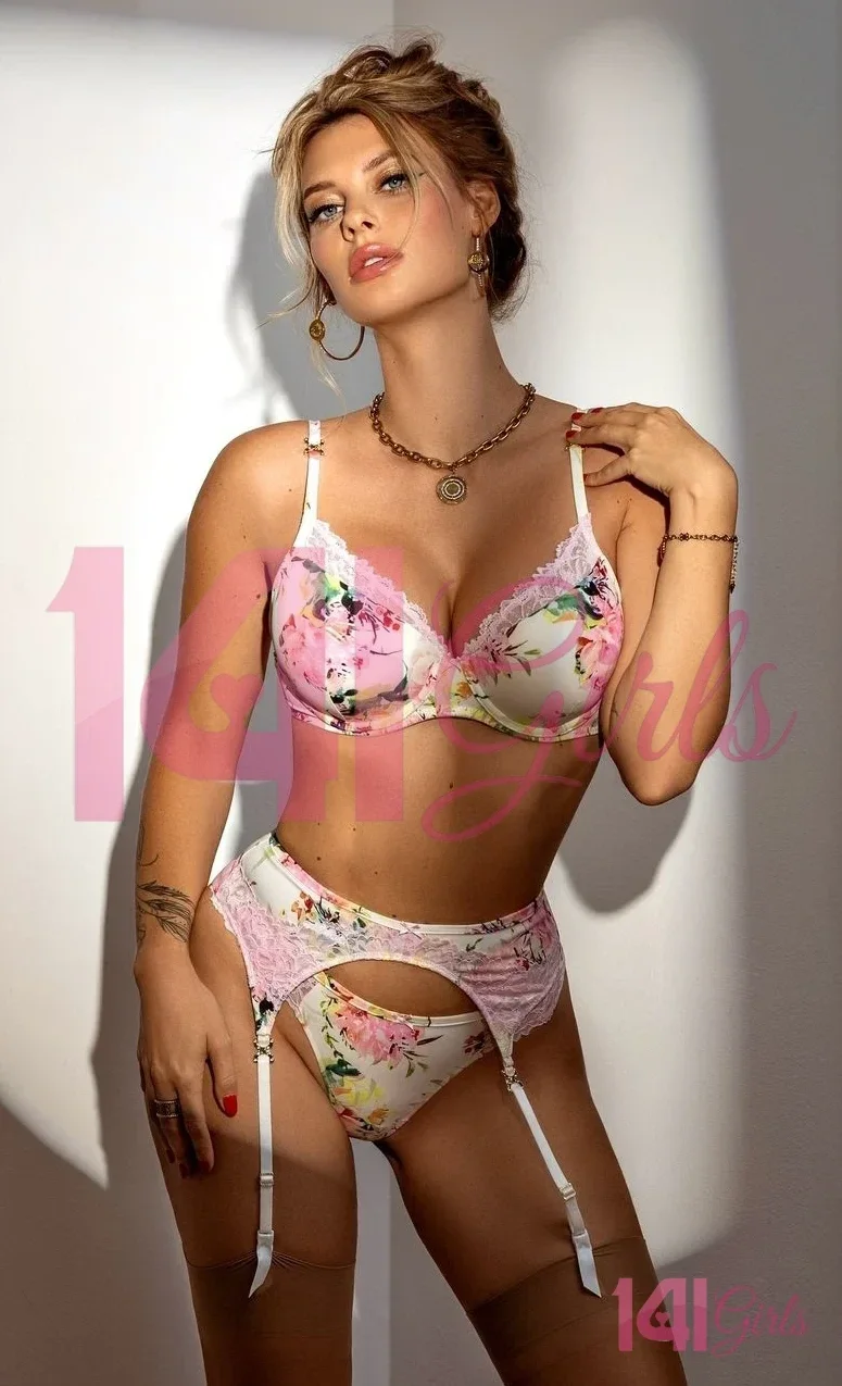 Ariana photo 3 in Hong Kong: 23 years old, regular, blonde hair, 172 cm, 57 kg, C bust