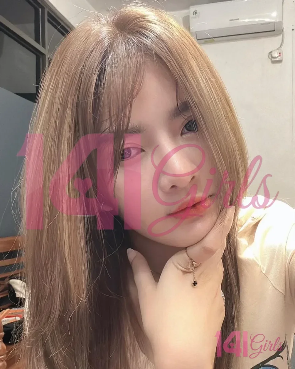 奧蘿拉 — 封面相片