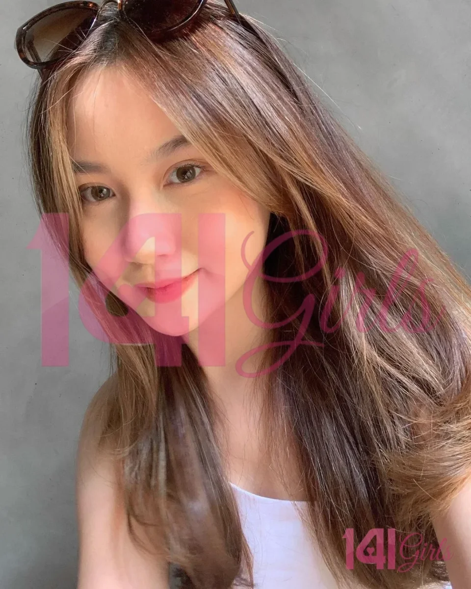 艾芙瑞 照片 2 - 香港，25 歲，纖瘦, 啡髮, 166 厘米, 47 公斤, 胸圍 A