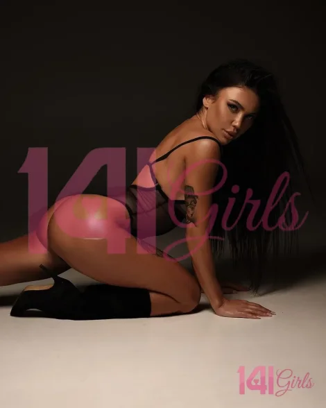 Blanche photo 1 in Hong Kong: 27 years old, regular, black hair, 168 cm, 54 kg, B bust