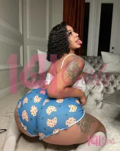 Carolina photo 5 in Hong Kong: 30 years old, european, regular, black hair, 170 cm, 80 kg, B bust