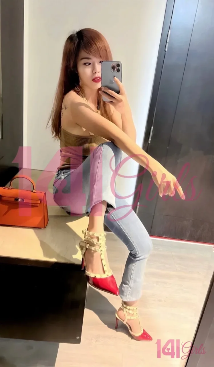 卡西婭 照片 2 - 香港，20 歲，亞洲, 標準, 黑髮, 158 厘米, 50 公斤, 胸圍 C