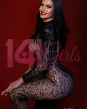 Clarissa photo 5 in Hong Kong: 24 years old, european, slim, black hair, 160 cm, 50 kg, D bust