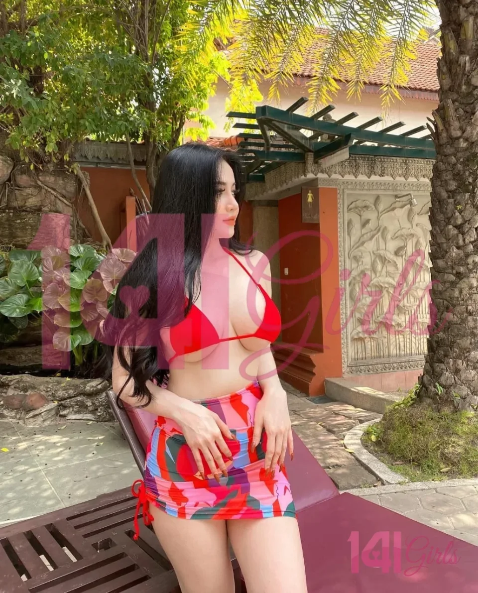 Delia photo 5 in Hong Kong: 23 years old, asian, regular, black hair, 165 cm, 54 kg, B bust