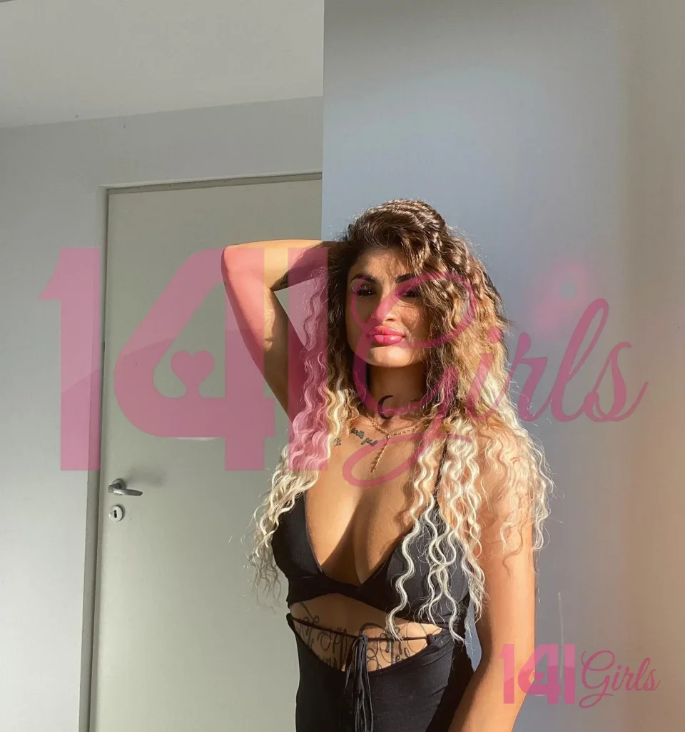 Doreen photo 8 in Hong Kong: 25 years old, asian, curvy, blonde hair, 169 cm, 69 kg, D bust