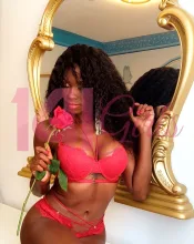 Dorothy photo 1 in Hong Kong: 27 years old, european, slim, brown hair, 165 cm, 51 kg, B bust