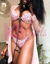 Dorothy photo 2 in Hong Kong: 27 years old, european, slim, brown hair, 165 cm, 51 kg, B bust