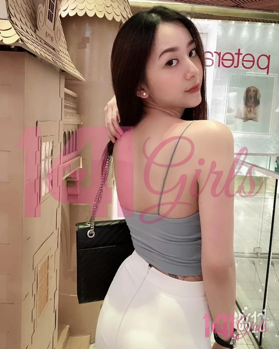 艾莉絲 照片 6 - 香港，21 歲，亞洲, 纖瘦, 黑髮, 165 厘米, 49 公斤, 胸圍 C