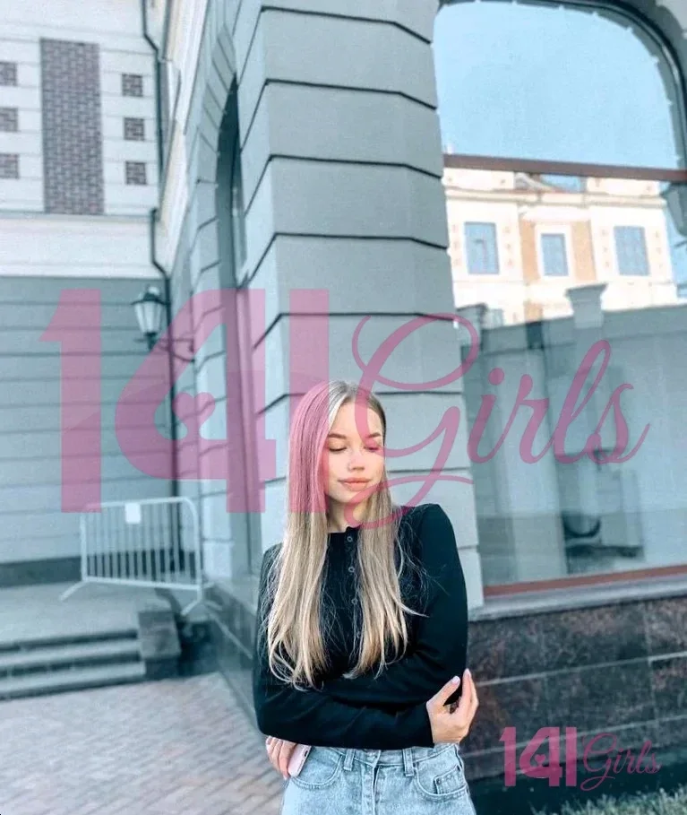 Emmeline photo 4 in Hong Kong: 25 years old, asian, slim, blonde hair, 165 cm, 49 kg, A bust