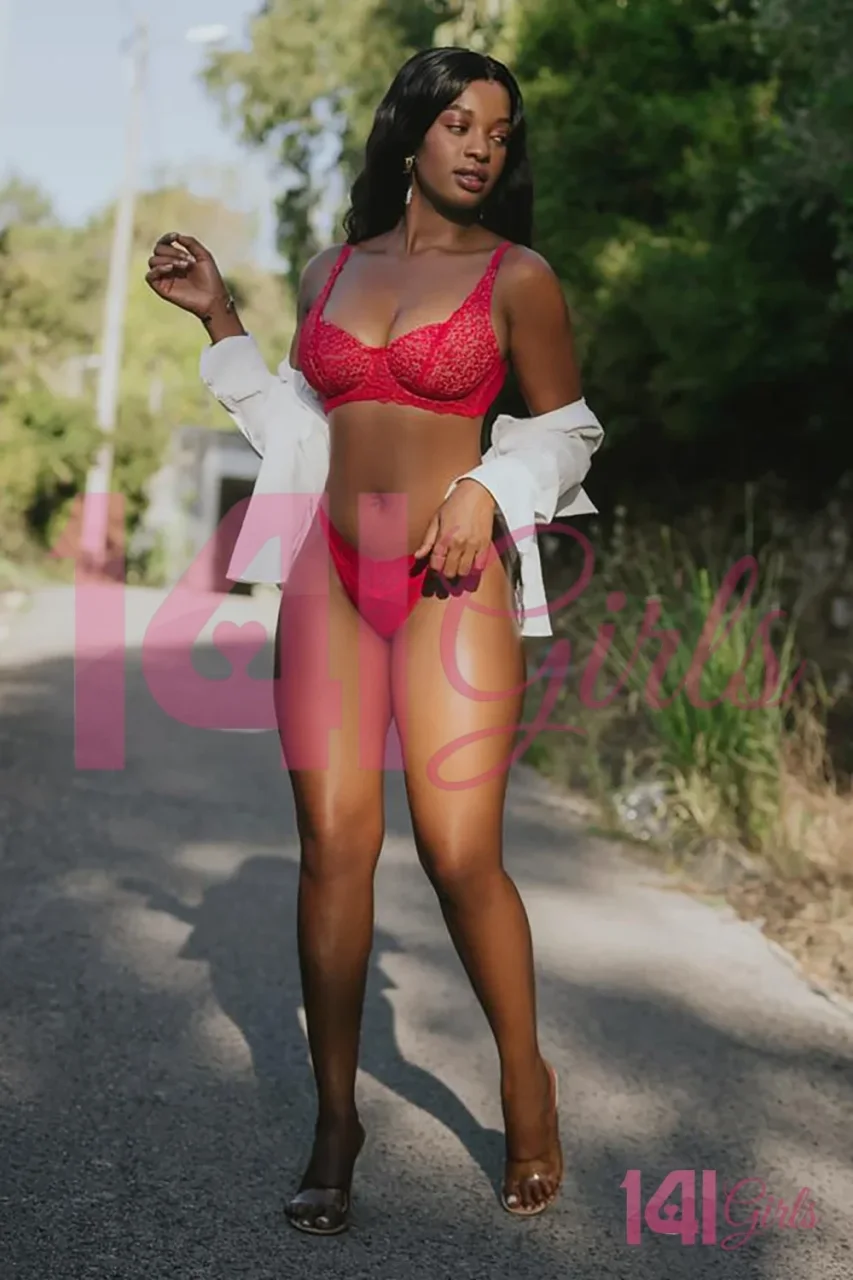 Erin photo 5 in Hong Kong: 26 years old, european, regular, black hair, 160 cm, 55 kg, B bust
