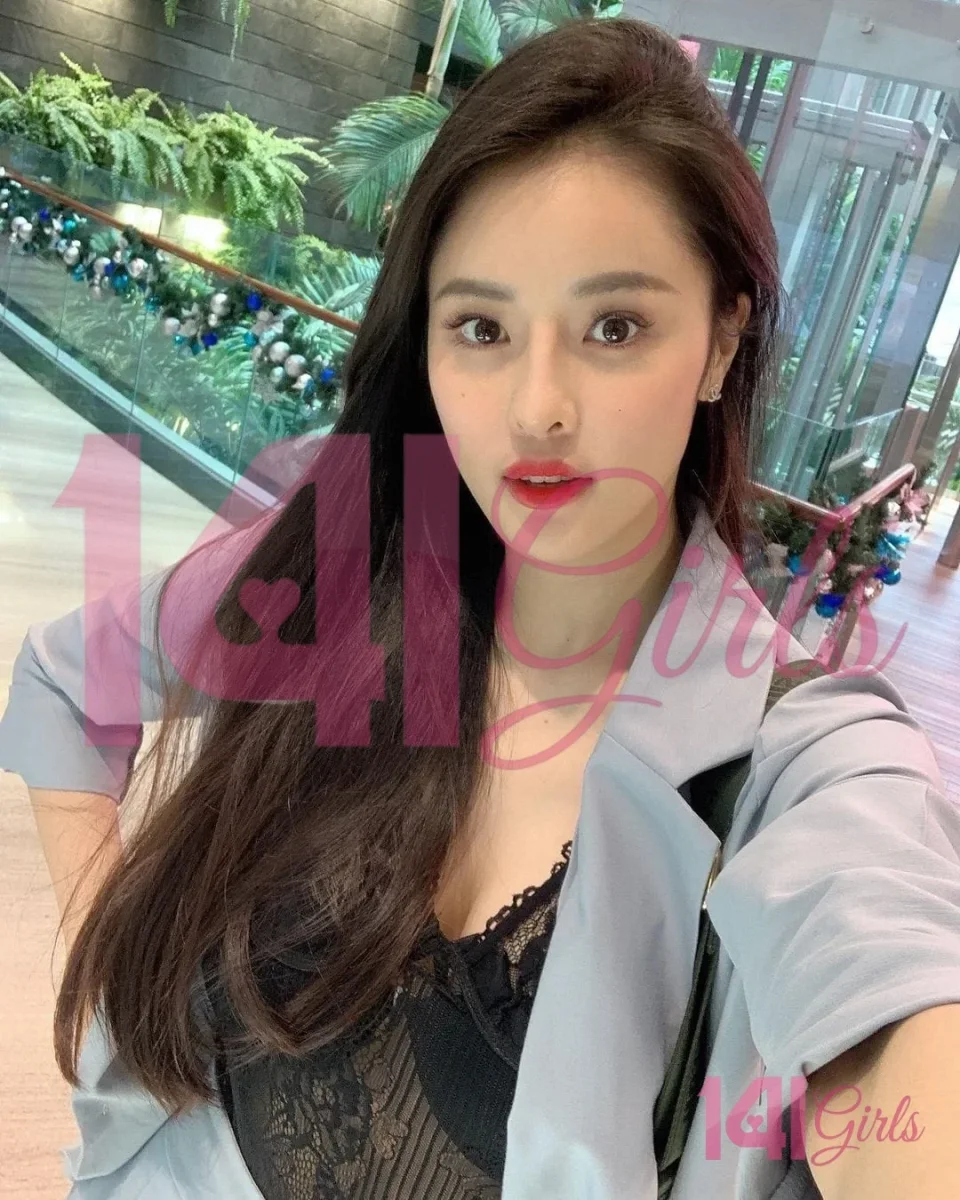 愛絲德 照片 6 - 香港，23 歲，亞洲, 纖瘦, 黑髮, 162 厘米, 51 公斤, 胸圍 C