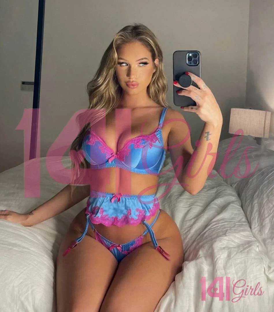 Faith photo 2 in Hong Kong: 21 years old, regular, blonde hair, 187 cm, 64 kg, C bust