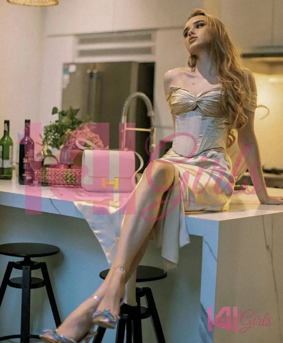 珍妮薇 照片 6 - 香港，28 歲，歐洲, 纖瘦, 金髮, 167 厘米, 55 公斤, 胸圍 B