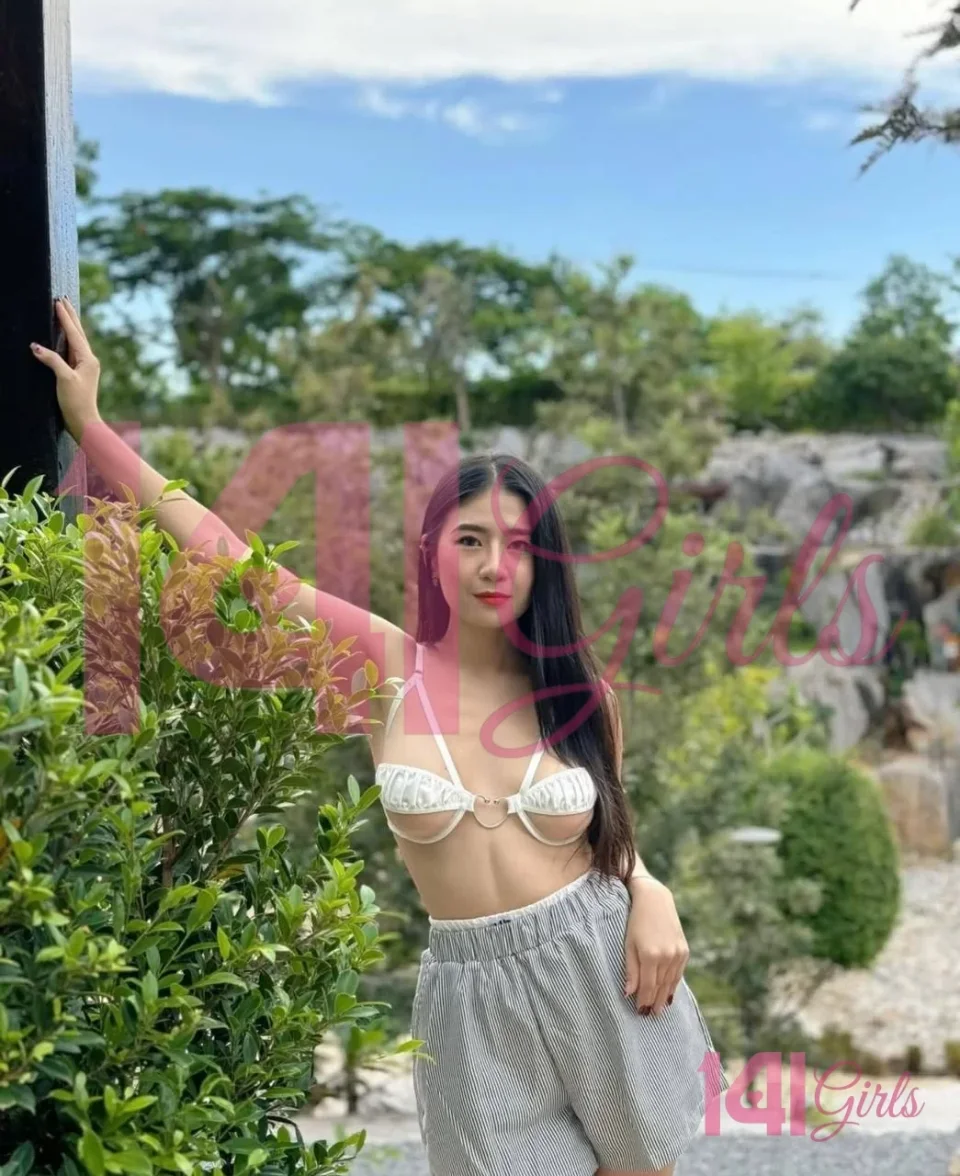 婕拉丁 照片 7 - 香港，22 歲，歐洲, 纖瘦, 其他, 165 厘米, 53 公斤, 胸圍 B