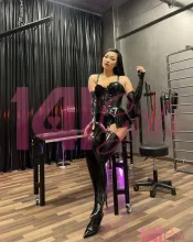 Grace photo 4 in Hong Kong: 22 years old, european, curvy, black hair, 170 cm, 56 kg, C bust
