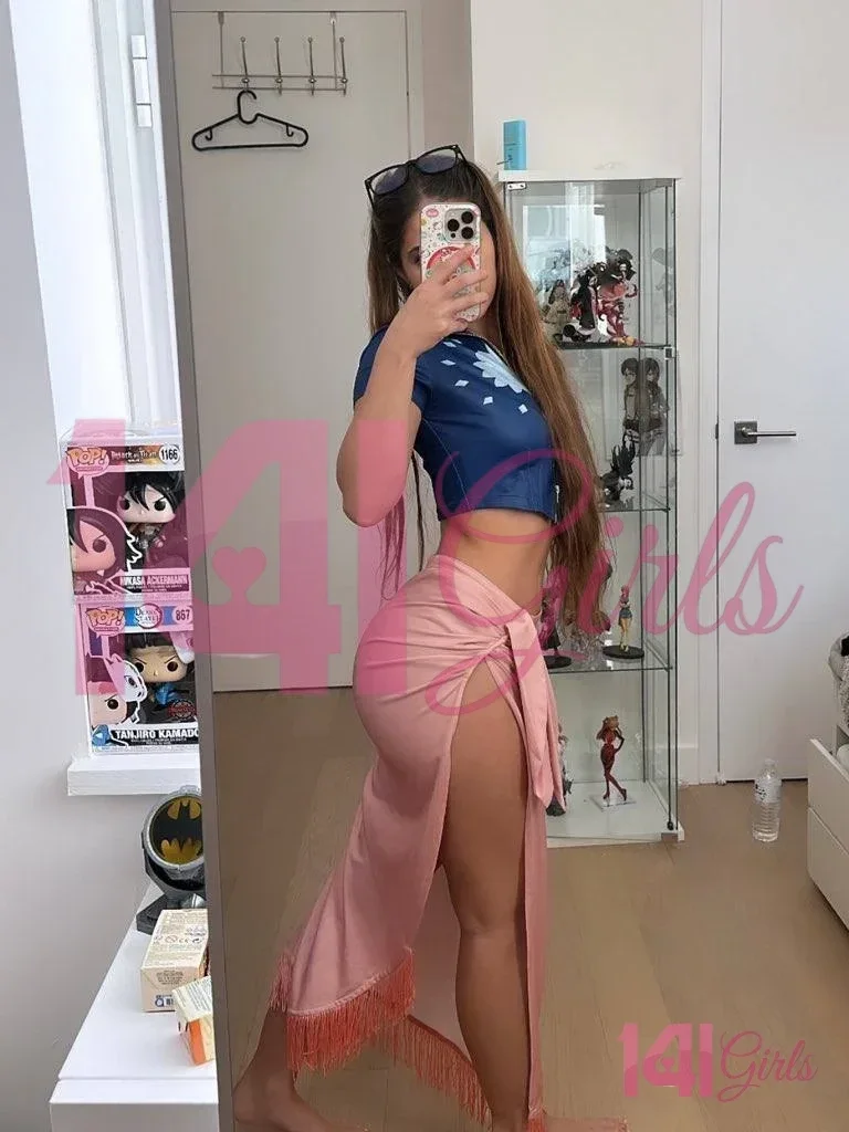 Henrietta photo 4 in Hong Kong: 23 years old, regular, blonde hair, 143 cm, 42 kg, B bust