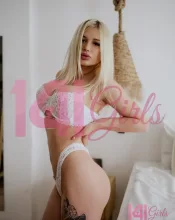 Juliana photo 1 in Hong Kong: 31 years old, regular, blonde hair, 165 cm, 55 kg, C bust