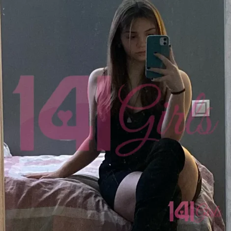 Kathryn photo 1 in Hong Kong: 27 years old, asian, regular, black hair, 172 cm, 68 kg, B bust