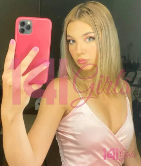 Kimberly photo 1 in Hong Kong: 29 years old, asian, slim, blonde hair, 170 cm, 50 kg, B bust