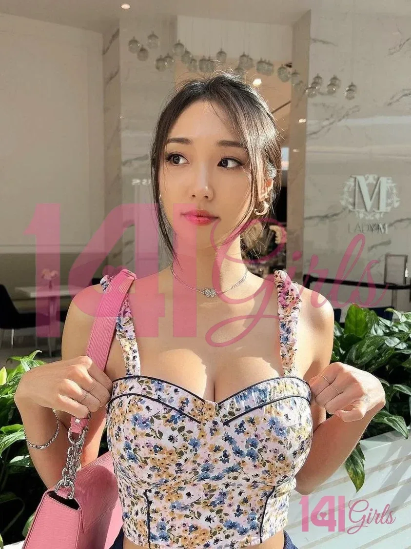 蘿蕾 照片 4 - 香港，22 歲，亞洲, 纖瘦, 黑髮, 164 厘米, 40 公斤, 胸圍 C
