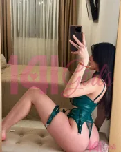 Lola photo 2 in Hong Kong: 25 years old, asian, regular, black hair, 162 cm, 45 kg, B bust