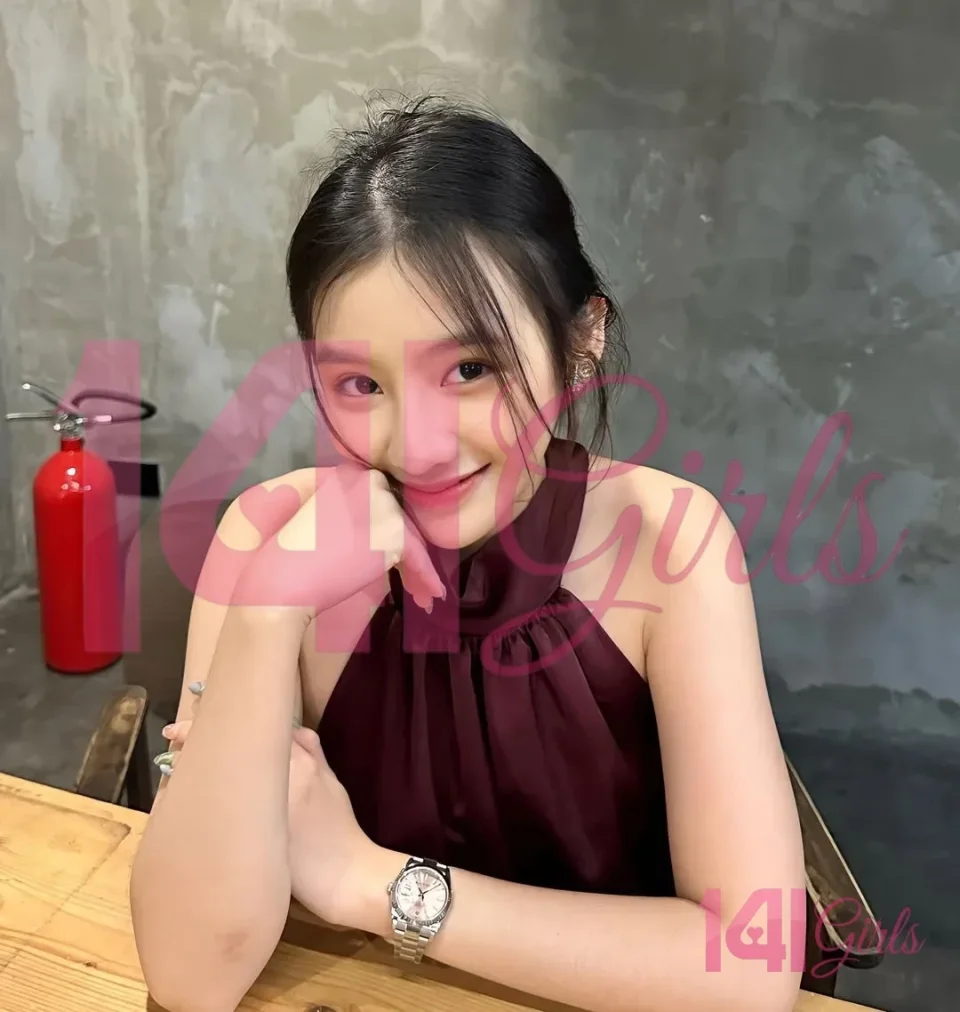 瑪姬 照片 2 - 香港，24 歲，亞洲, 纖瘦, 黑髮, 165 厘米, 49 公斤, 胸圍 B