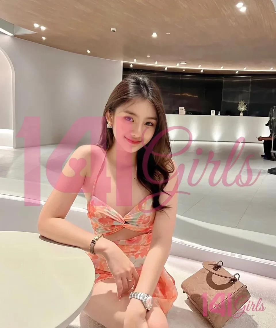 瑪姬 照片 3 - 香港，24 歲，亞洲, 纖瘦, 黑髮, 165 厘米, 49 公斤, 胸圍 B