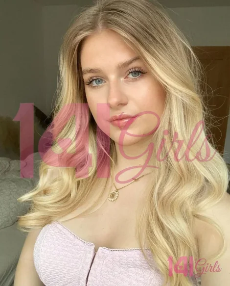 Malika photo 1 in Hong Kong: 24 years old, slim, blonde hair, 169 cm, 54 kg, B bust