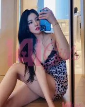 Megan photo 2 in Hong Kong: 25 years old, asian, slim, black hair, 167 cm, 49 kg, C bust