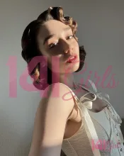 Melody photo 5 in Hong Kong: 22 years old, european, slim, brown hair, 170 cm, 55 kg, B bust