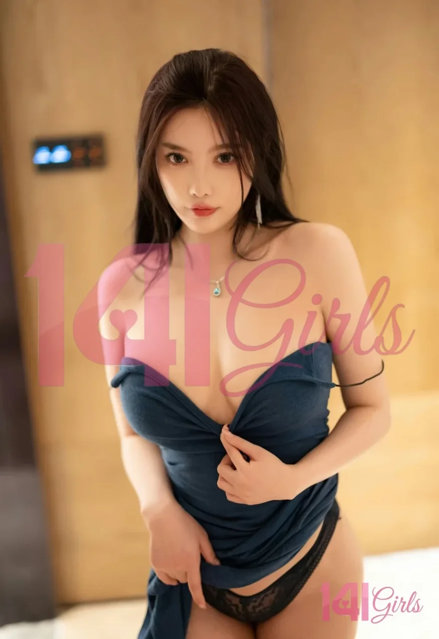 妮莉 照片 8 - 香港，26 歲，亞洲, 纖瘦, 黑髮, 165 厘米, 52 公斤, 胸圍 C