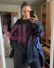妮菈 照片 2 - 香港，27 歲，纖瘦, 黑髮, 160 厘米, 51 公斤, 胸圍 B