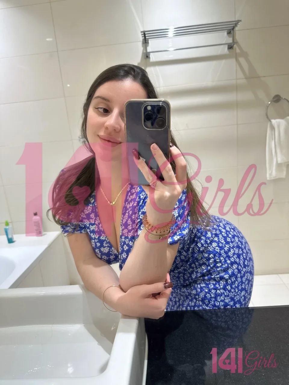 柏翠莎 照片 10 - 香港，21 歲，歐洲, 纖瘦, 金髮, 170 厘米, 65 公斤, 胸圍 B