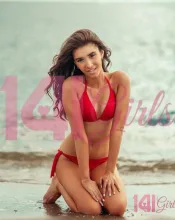 Quinn photo 3 in Hong Kong: 21 years old, european, slim, brown hair, 168 cm, 51 kg, B bust