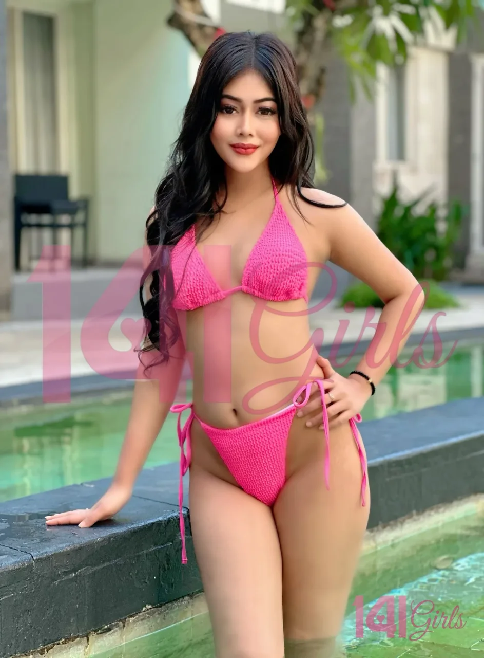 蕾妮 照片 2 - 香港，23 歲，纖瘦, 黑髮, 165 厘米, 45 公斤, 胸圍 B