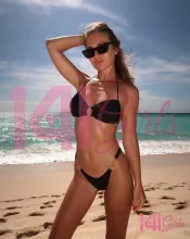 Rebecca photo 3 in Hong Kong: 26 years old, asian, slim, brown hair, 170 cm, 54 kg, B bust