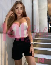 Rebecca photo 4 in Hong Kong: 26 years old, asian, slim, brown hair, 170 cm, 54 kg, B bust