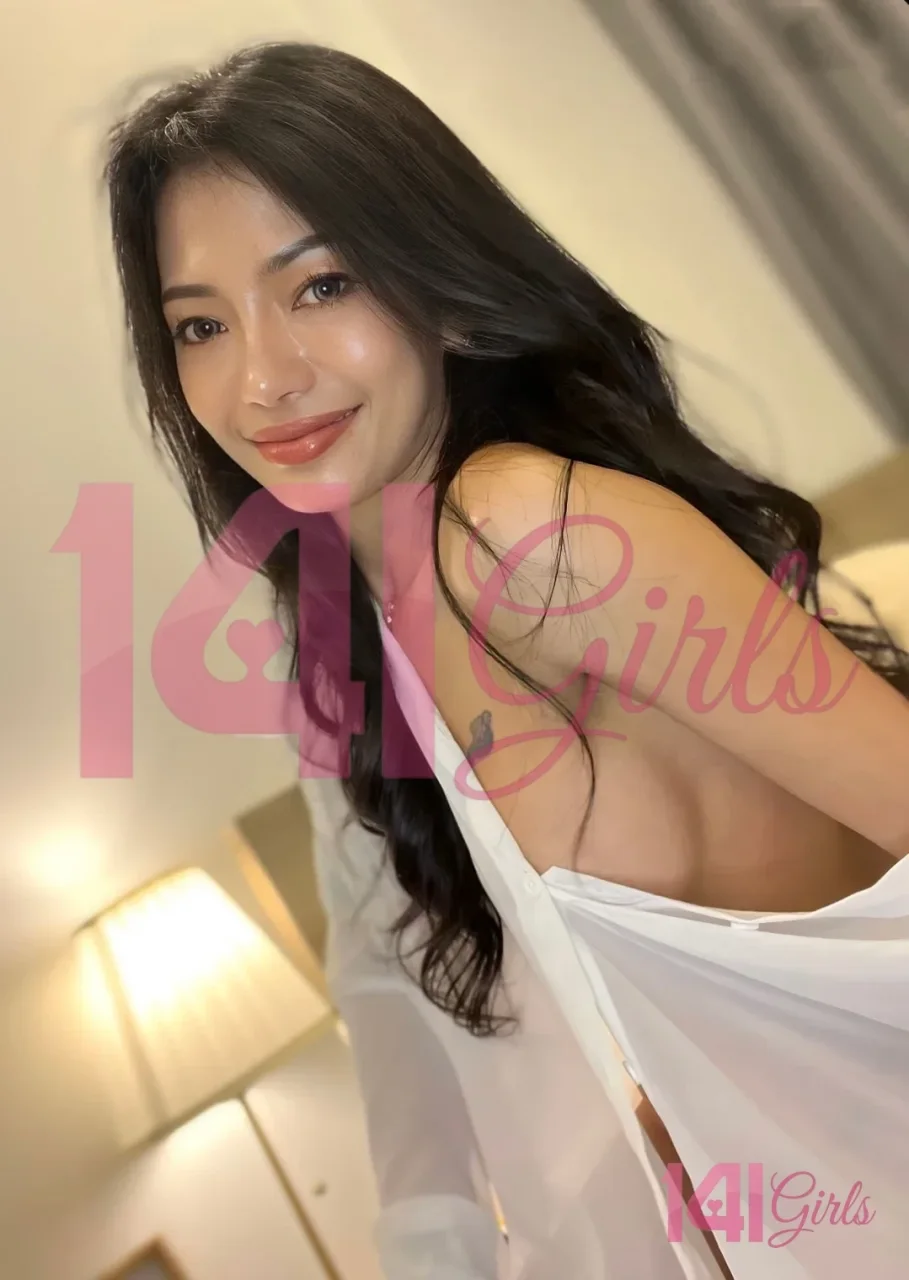 芮妮 照片 2 - 香港，25 歲，亞洲, 纖瘦, 黑髮, 158 厘米, 45 公斤, 胸圍 C