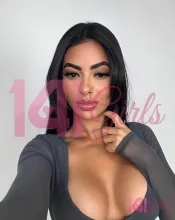Sage photo 5 in Hong Kong: 26 years old, european, curvy, black hair, 172 cm, 56 kg, B bust